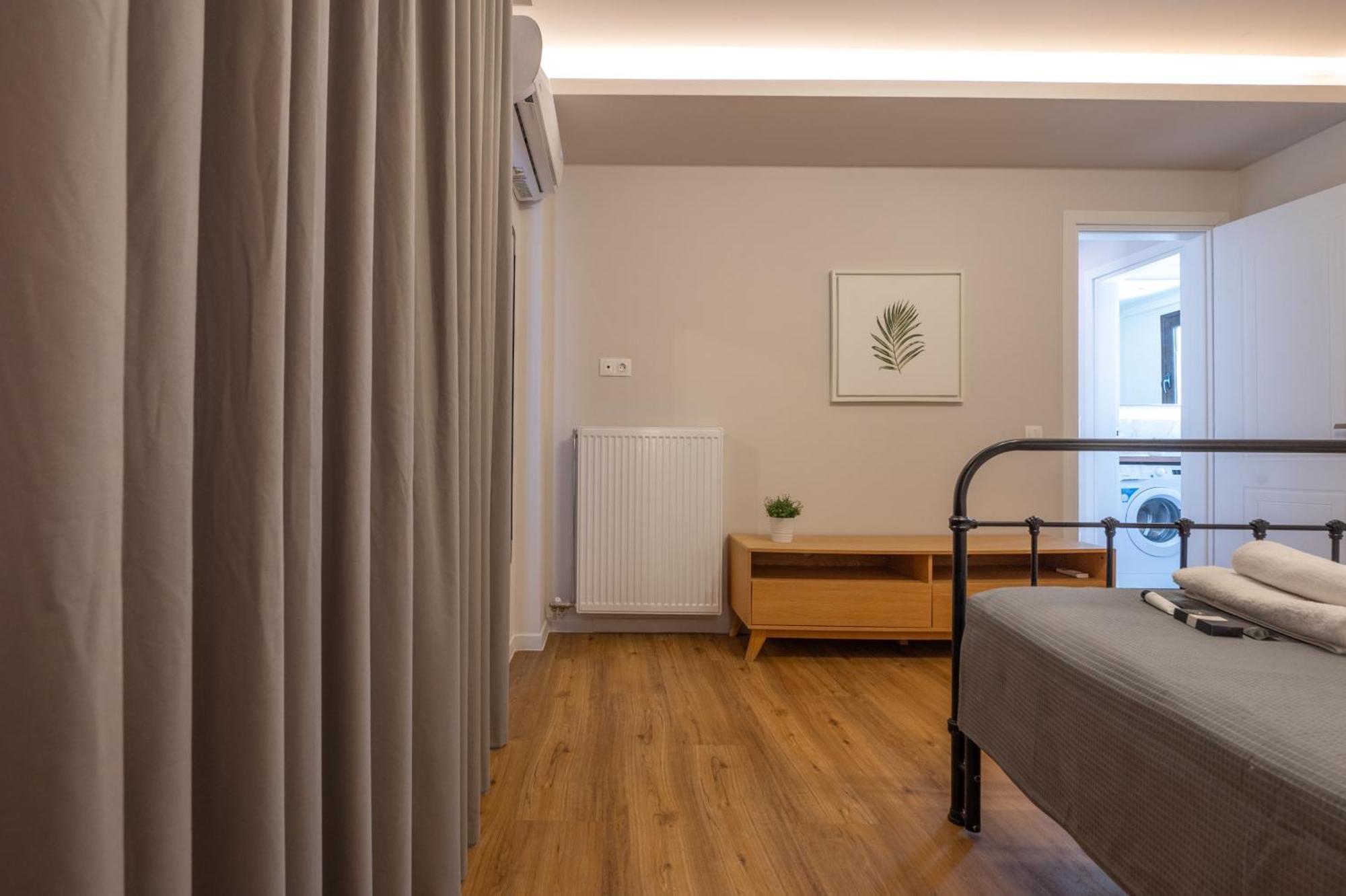 Live Life Plaka Apartment Ateny Zewnętrze zdjęcie